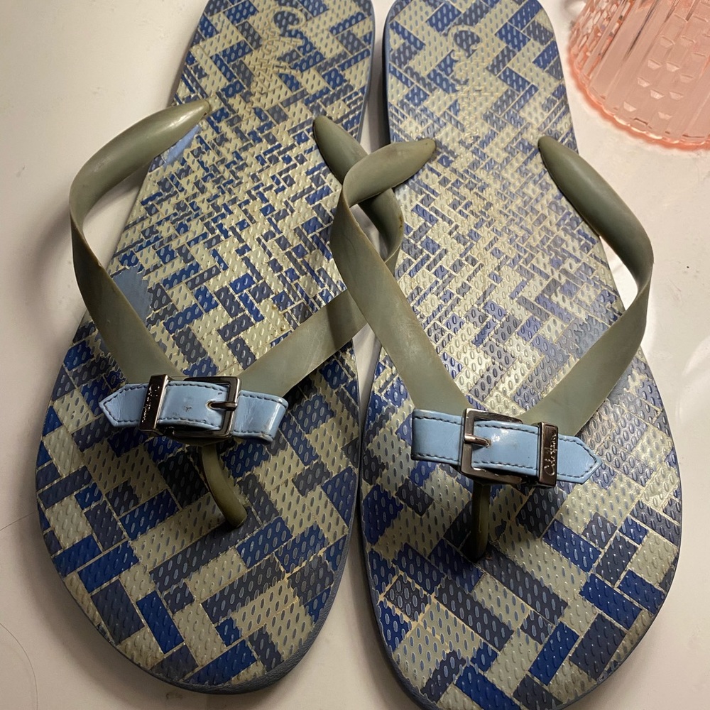 Colen Haan flip flops